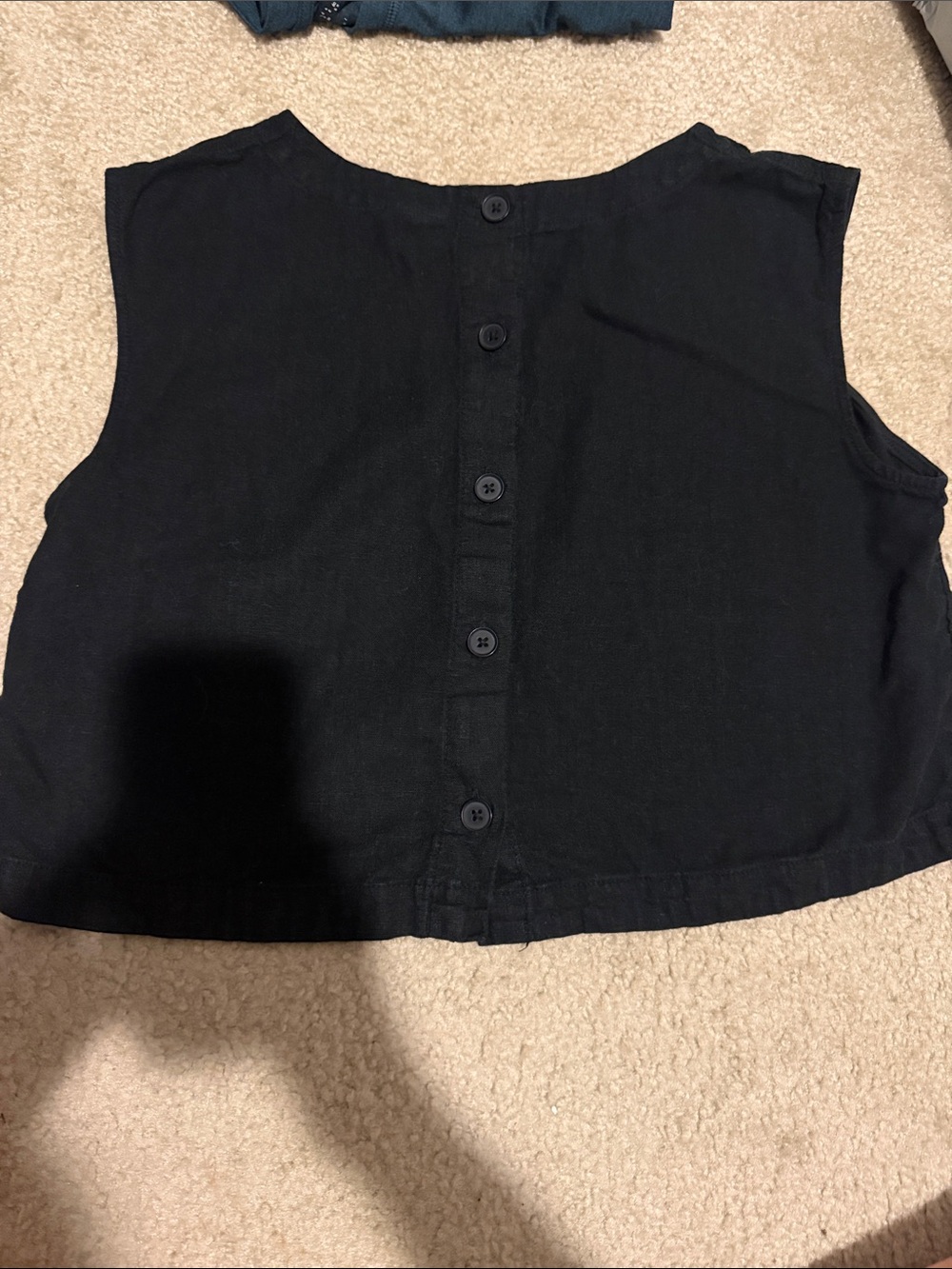a new day Black Button-Back Cropped Tank Top